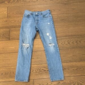 Levi's Light Blue Distressed rigid Jean